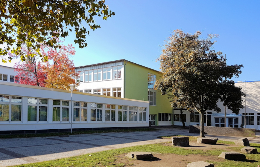 Schulhof Nord